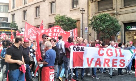 Perchè scendiamo in piazza in difesa della Costituzione