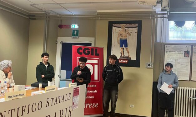 Al liceo Ferraris abbiamo parlato con gli studenti di violenza di genere, patriarcato, rispetto